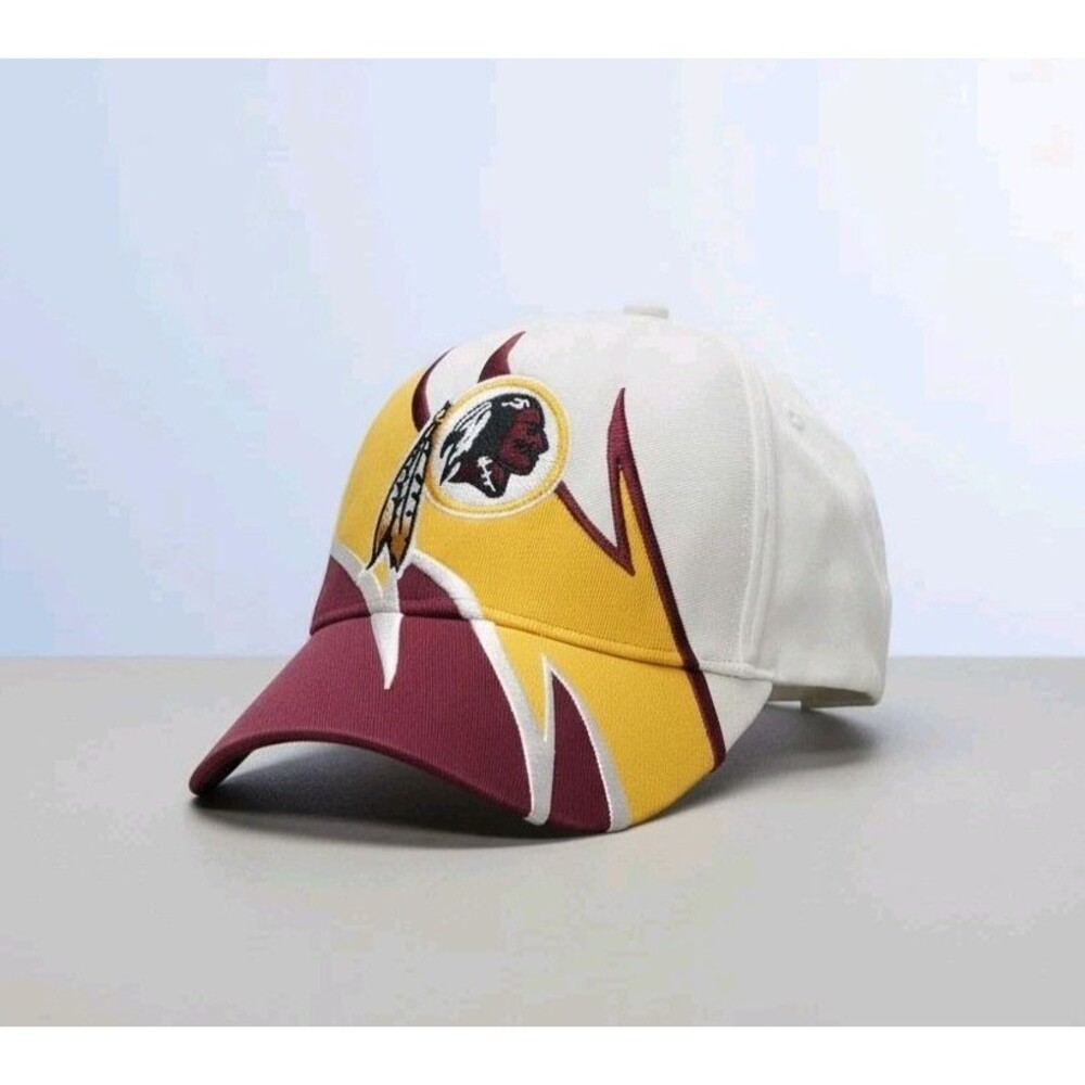 VINTAGE Washington Redskins NFL Team Apparel Adjustable  Shark tooth Hat Cap
